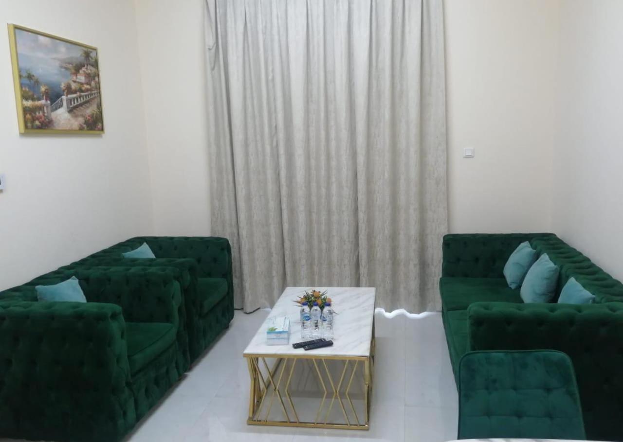Al Rawda Apartments -Adschman Exterior foto